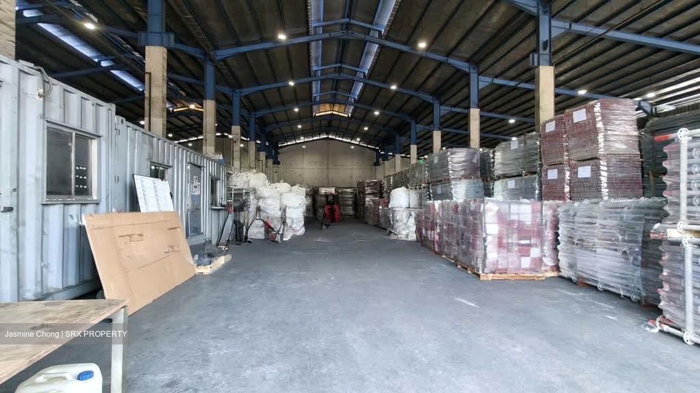 Gul Circle (D22), Warehouse #569176681